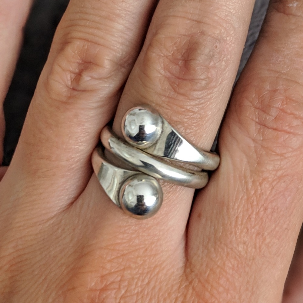 STERLING SILVER RING
